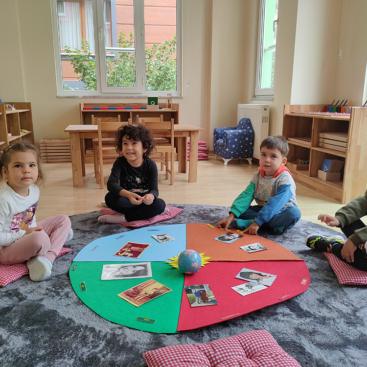 Ataşehir Montessori Anaokulu